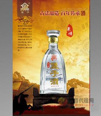 堡子酒舊版豪情瓶裝 傳統(tǒng)酒類的經(jīng)營策略與轉(zhuǎn)型